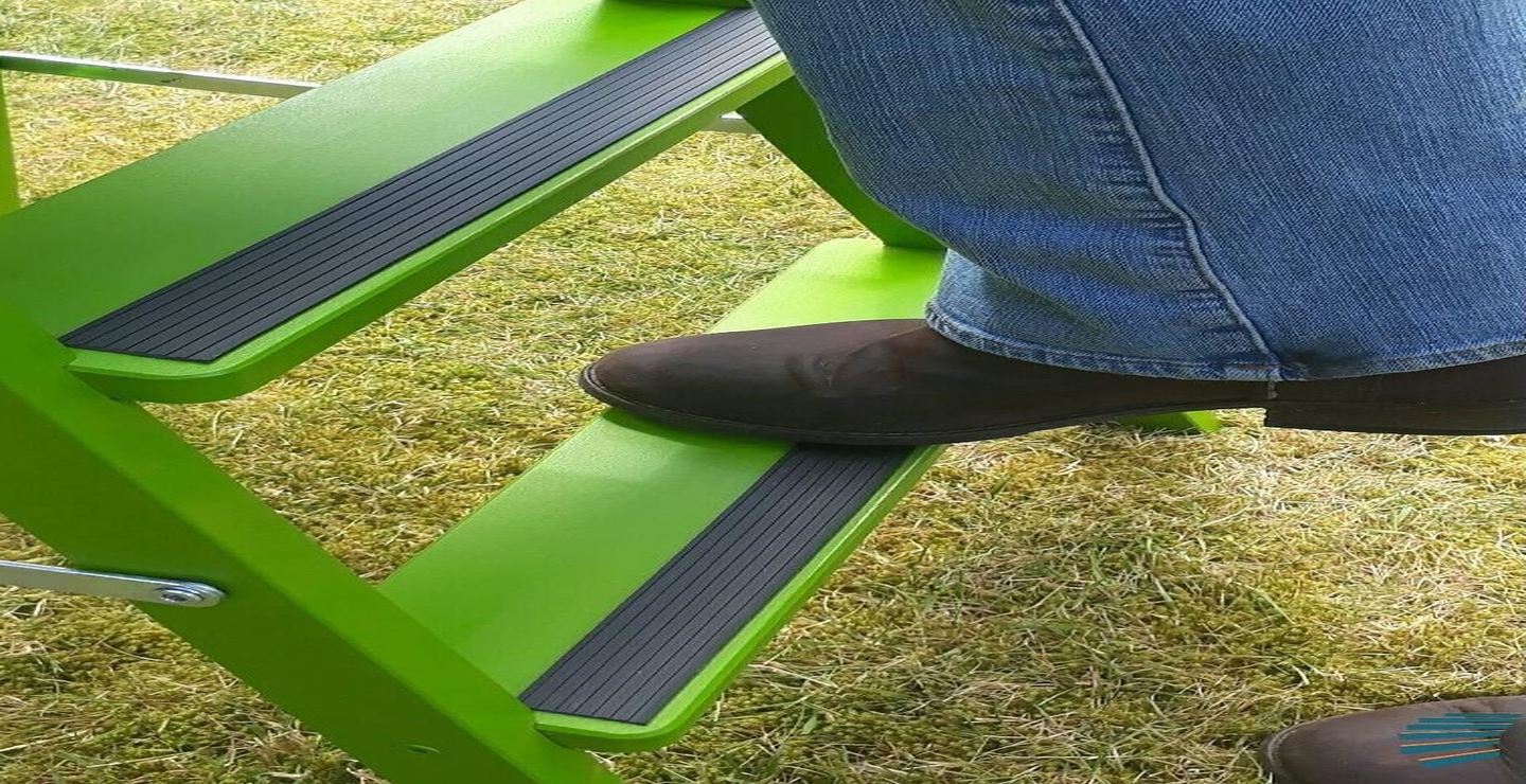 ترمزپله پی وی سی: راه حلی ایمن برای جلوگیری از لغزش