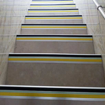 ترمز پله آلومینیومی دوبل 