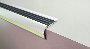 ترمز پله پله آلومینیومی تک کد:T1